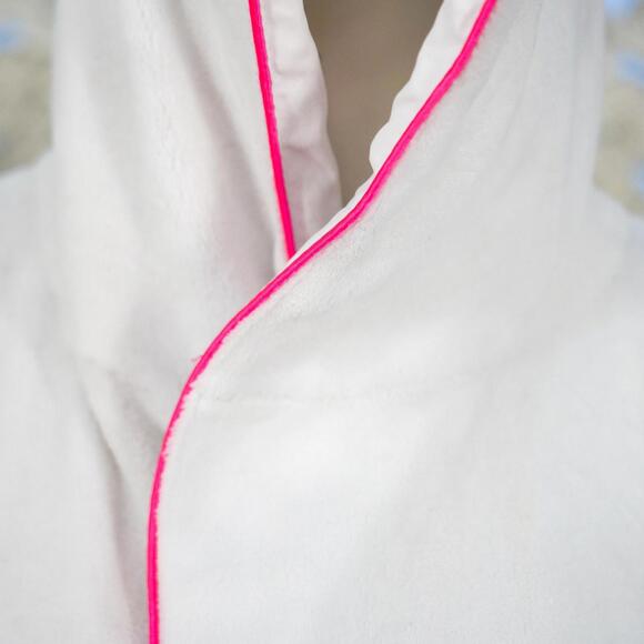W Hotel Boca Terry White Hooded Bathrobe Pink Trim One Size Exclusive Shanghai - Picture 12 of 15